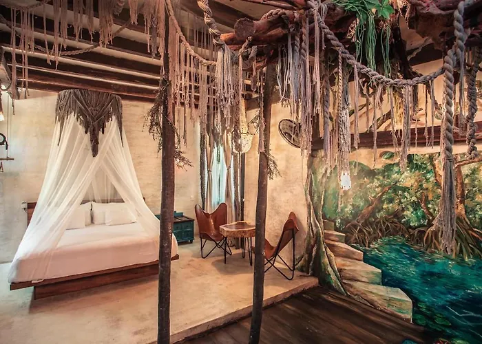 Hidden Treehouse Eco-hotel Hotel
