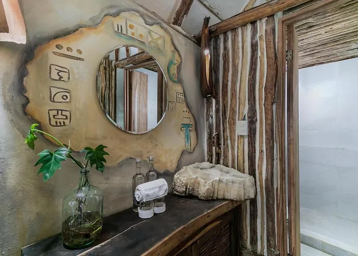 Hotel Hidden Treehouse Eco-hotel