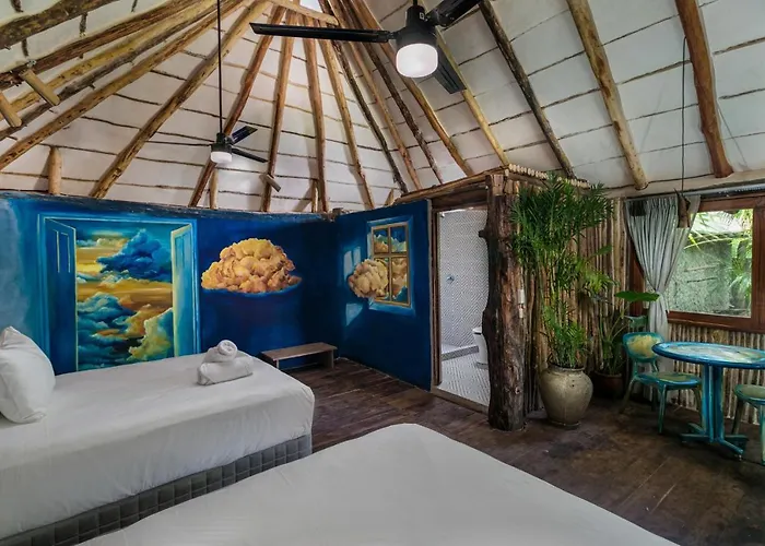Hidden Treehouse Eco-hotel Hotel