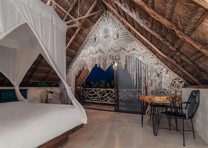 Hidden Treehouse Eco-hotel