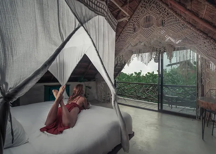 Hidden Treehouse Eco-hotel 4*