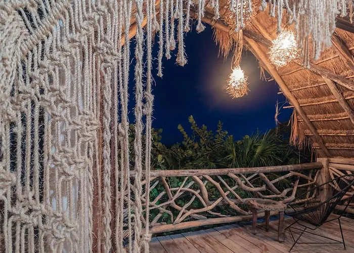 Hotel Hidden Treehouse Eco-hotel
