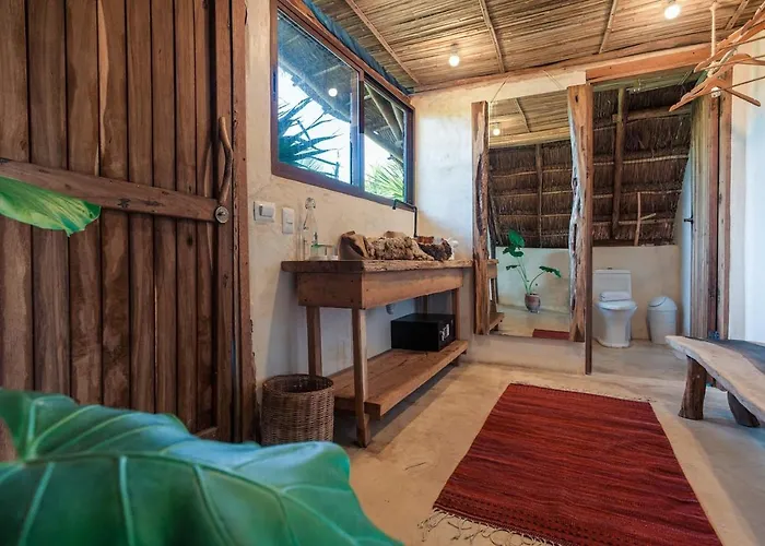 Hidden Treehouse Eco-hotel 4*