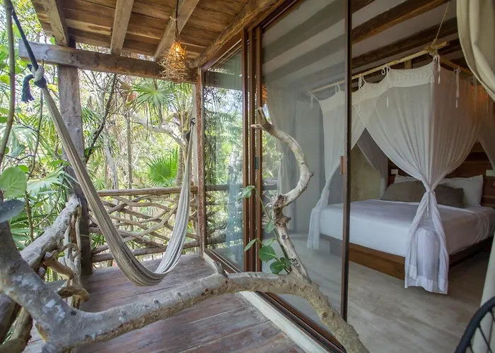 Hidden Treehouse Eco-hotel 4*