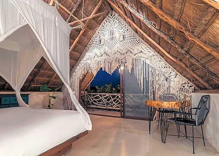 Hidden Treehouse Eco-hotel Hotel 4*